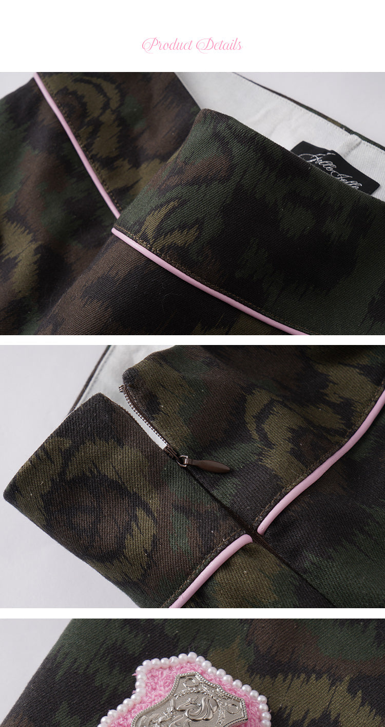 JELLOJELLO 24FW Rose Camouflage Patchwork Pink PU Police Badge Decorated Low-Rise Denim Skirt